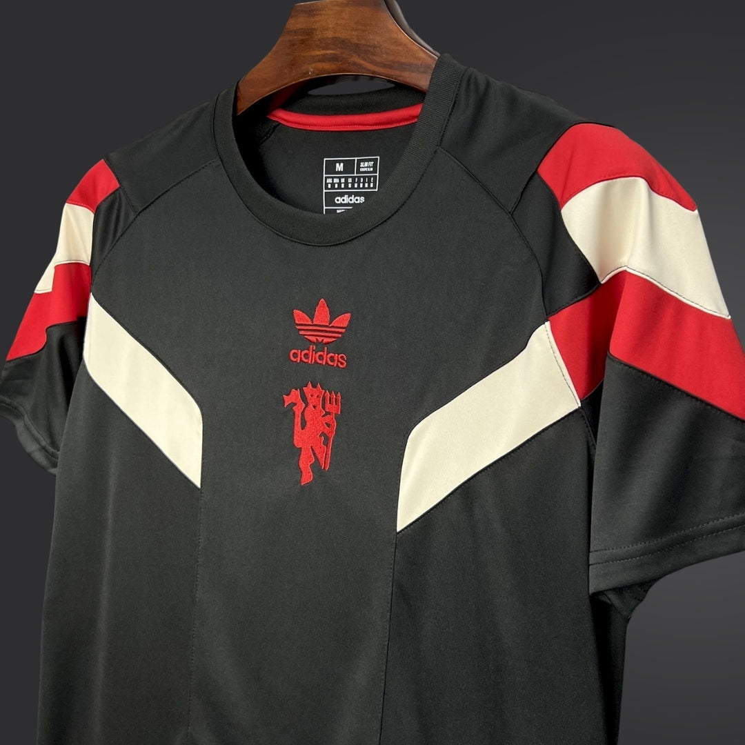 MNU Red Devil Training Fan Version