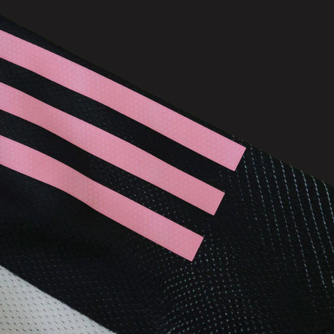 Juventus Home 25-26 Player Version