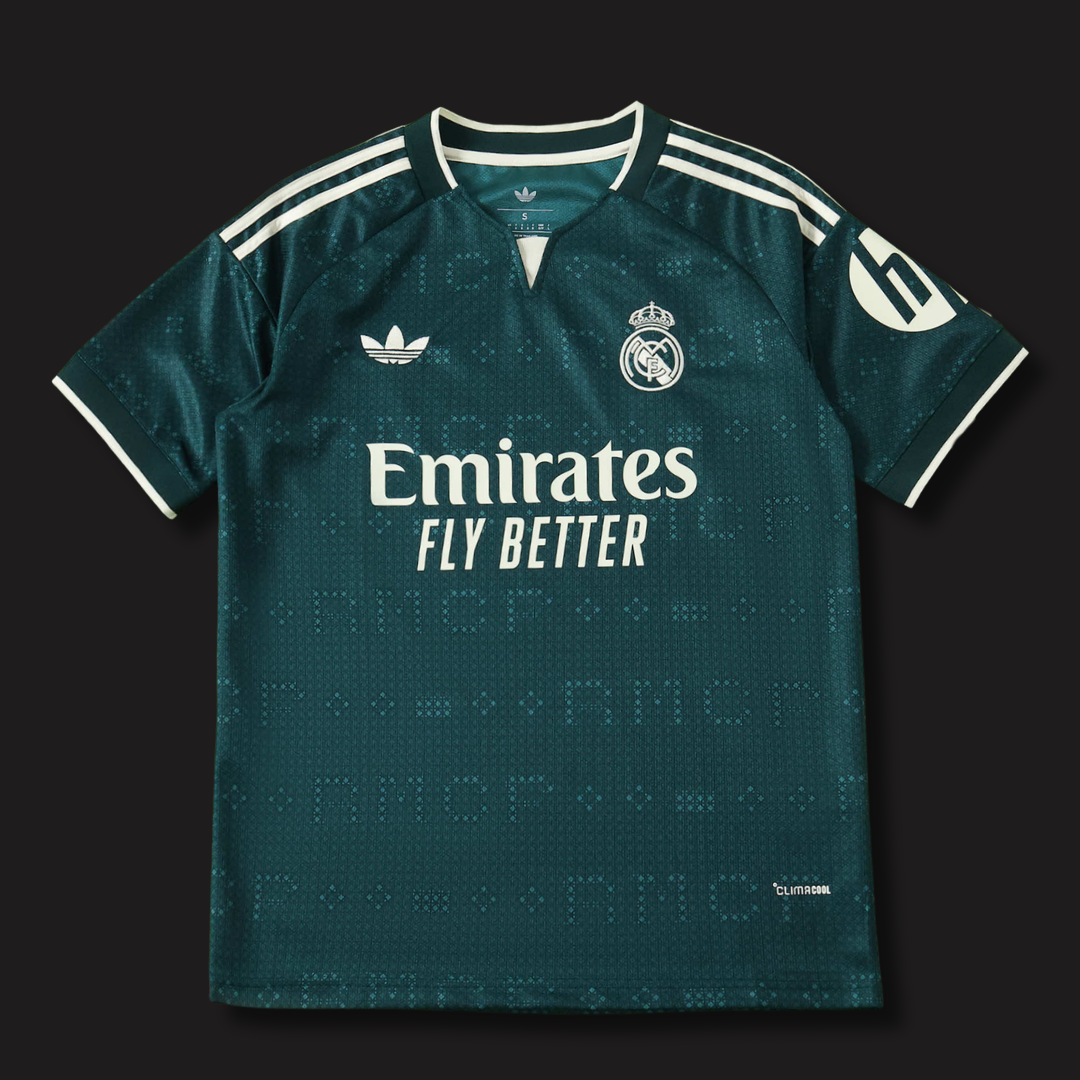 RMA Away 26-27 Fan Version