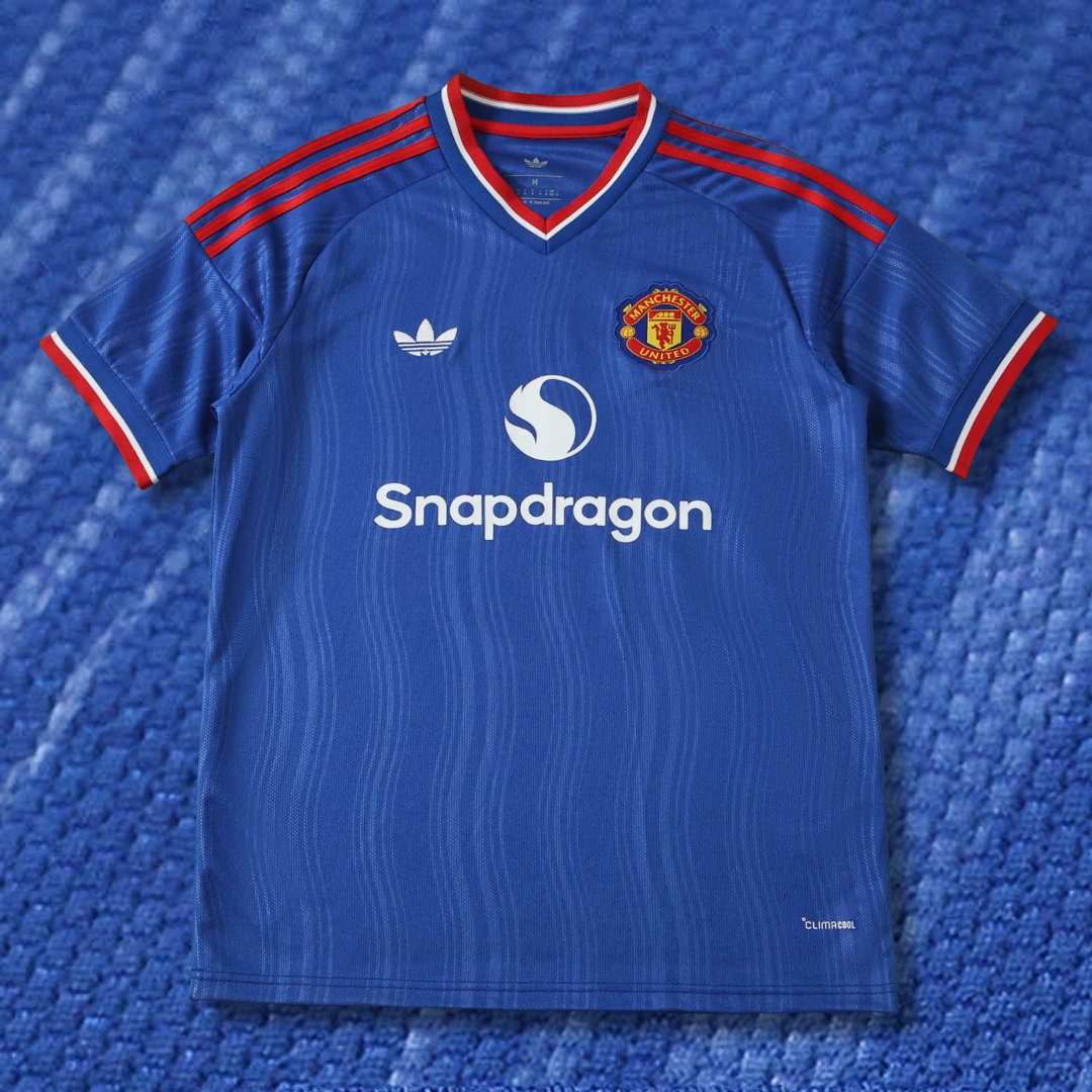 MNU Away 26-27 Fan Version
