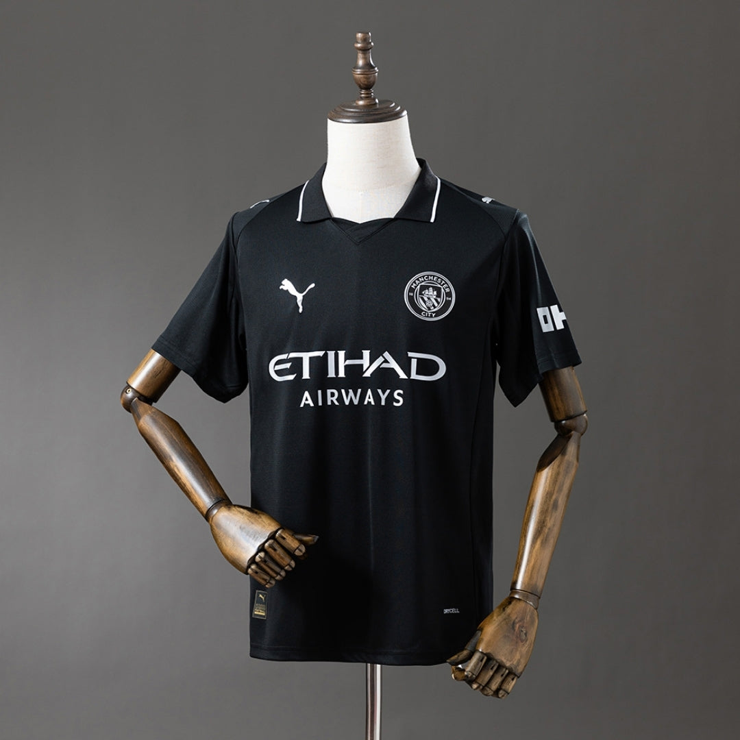 MNC Away 25-26 Fan Version