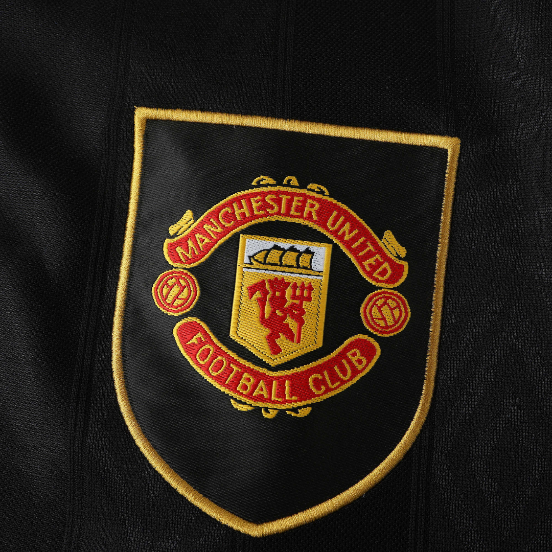 MNU Away 1993-94 Retro