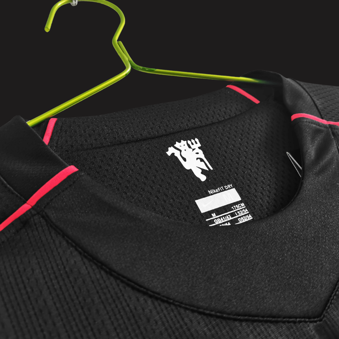 MNU Away Full Sleeves 2007-08 Retro ( Black )