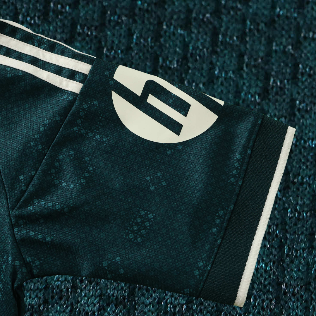 RMA Away 26-27 Fan Version