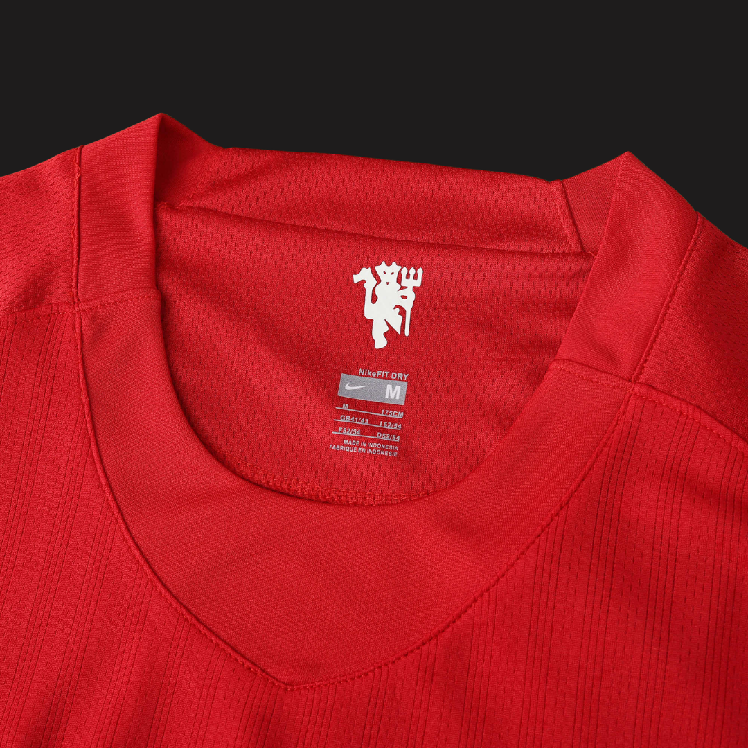 MNU Home 2007-08 Retro  ( Red )
