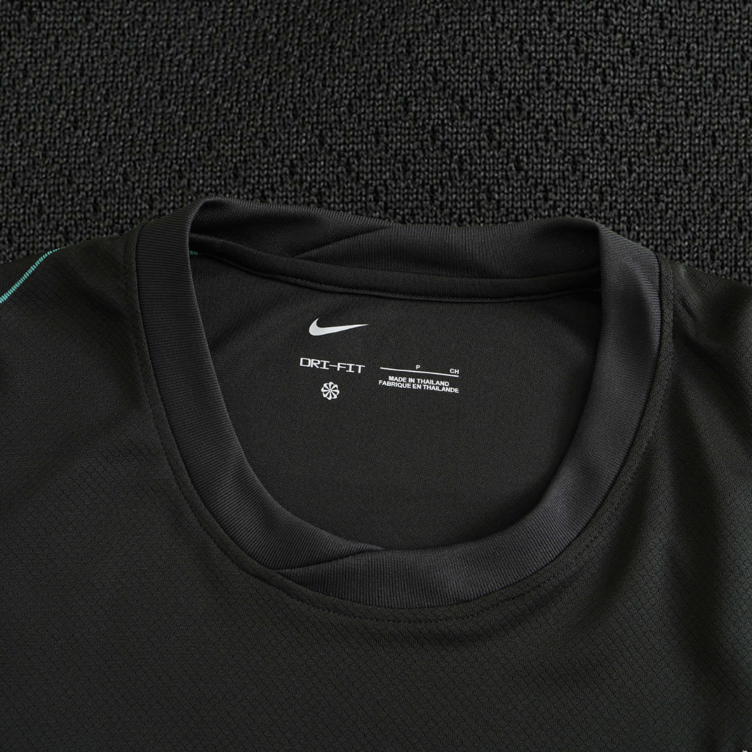 LVP Away 24-25 Fan Version